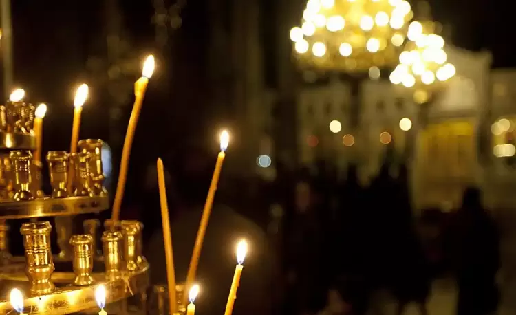 Πρωτοχρονιάτικες Θ. Λειτουργίες για Νέους, Εργαζομένους & Ταξιδιώτες Πρωτοχρονιάτικες Θ. Λειτουργίες για Νέους, Εργαζομένους & Ταξιδιώτες