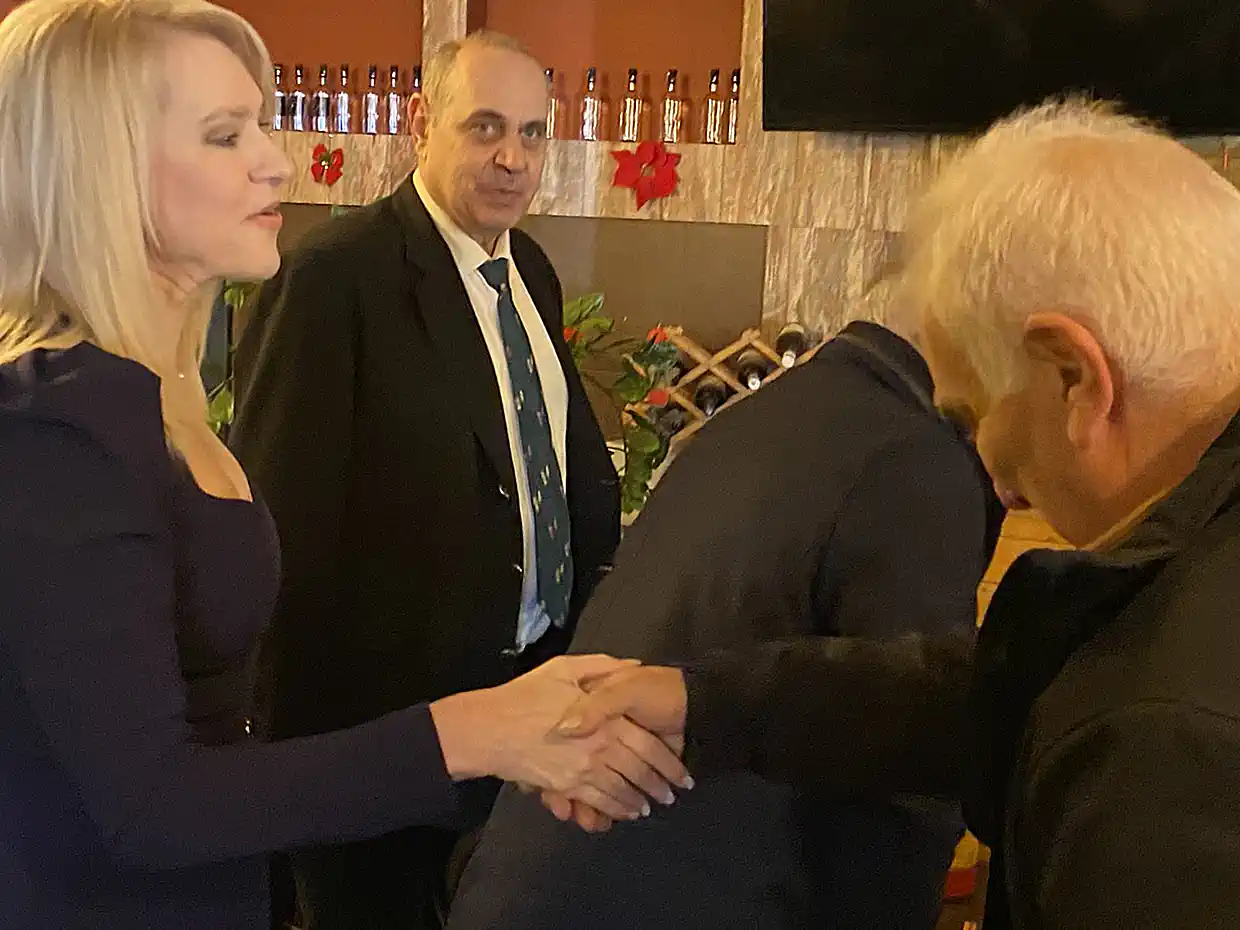 Στην Κατερίνη η Θεοδώρα Τζάκρη από το Κίνημα Δημοκρατίας του Στεφάνου Κασελλάκη