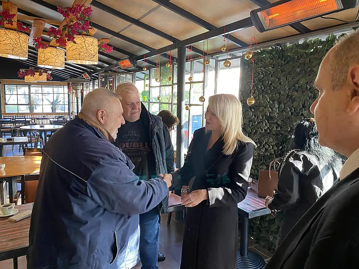 Στην Κατερίνη η Θεοδώρα Τζάκρη από το Κίνημα Δημοκρατίας του Στεφάνου Κασελλάκη