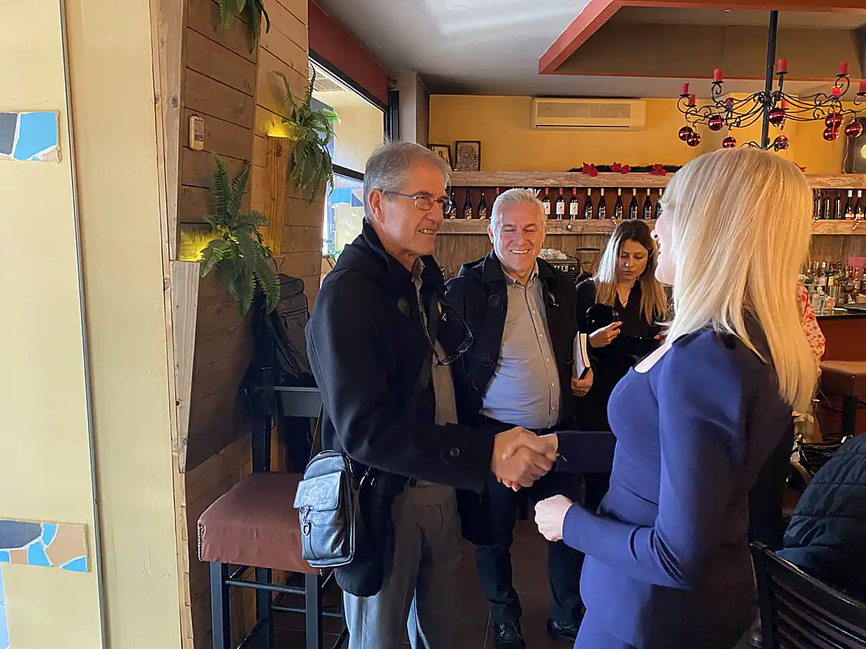 Στην Κατερίνη η Θεοδώρα Τζάκρη από το Κίνημα Δημοκρατίας του Στεφάνου Κασελλάκη