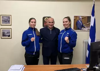 Στο Παγκόσμιο Κύπελο Νέων ο “Μάξιμος” με την Αθανασία Παγωνίδου και την προπονήτρια της Χατζηλιάδου Ελένη.