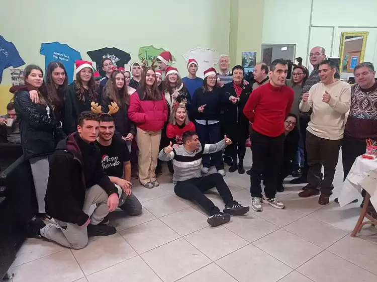 Σύλλογος Γονέων & Κηδεμόνων και Φίλων Α.με.Α Νομού Πιερίας: Θερμές ευχαριστίες για την Χριστουγεννιάτικη γιορτή μας Σύλλογος Γονέων & Κηδεμόνων και Φίλων Α.με.Α Νομού Πιερίας: Θερμές ευχαριστίες για την Χριστουγεννιάτικη γιορτή μας