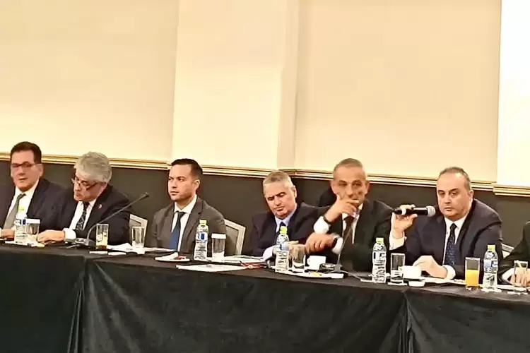 Συμβούλιο των Προέδρων των Ξενοδοχειακών Ενώσεων – Μελών της Π.Ο.Ξ. Συμβούλιο των Προέδρων των Ξενοδοχειακών Ενώσεων – Μελών της Π.Ο.Ξ.