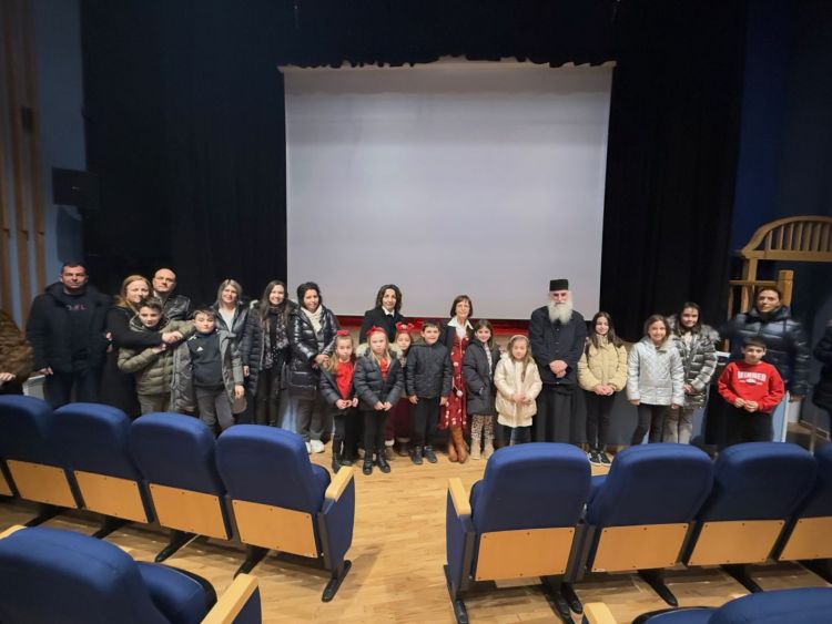 «Χριστουγεννιάτικες Πινελιές» στο Πνευματικό Κέντρο της Ιεράς Μητροπόλεως Κίτρους, Κατερίνης και Πλαταμώνος «Χριστουγεννιάτικες Πινελιές» στο Πνευματικό Κέντρο της Ιεράς Μητροπόλεως Κίτρους, Κατερίνης και Πλαταμώνος