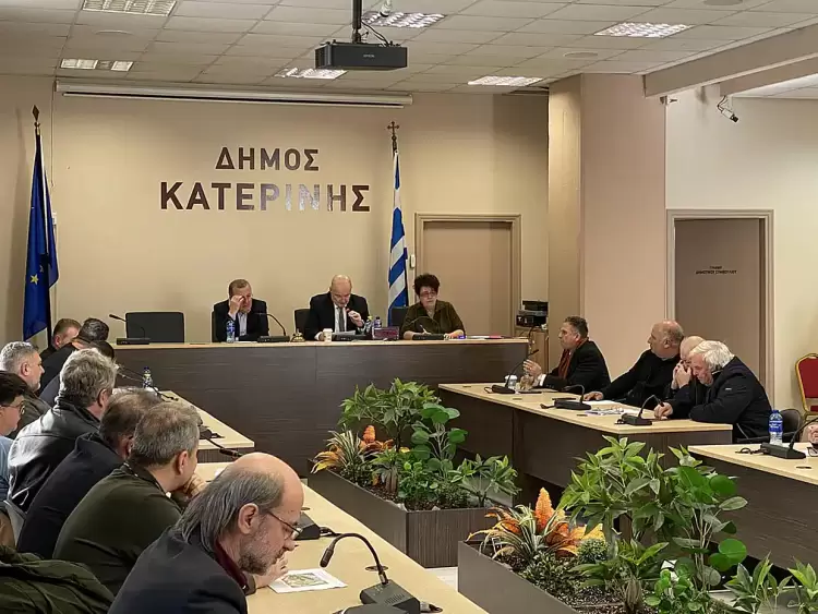 Κατερίνη: Στο τελευταίο Δημοτικό Συμβούλιο της χρονιάς έκπτωτος ο ανάδοχος των «ακριβών» λαμπτήρων Led (εικόνες - βίντεο) Ζωντανά το Δημοτικό Συμβούλιο Κατερίνης – Τακτική Συνεδρίαση σήμερα 27/12/2024