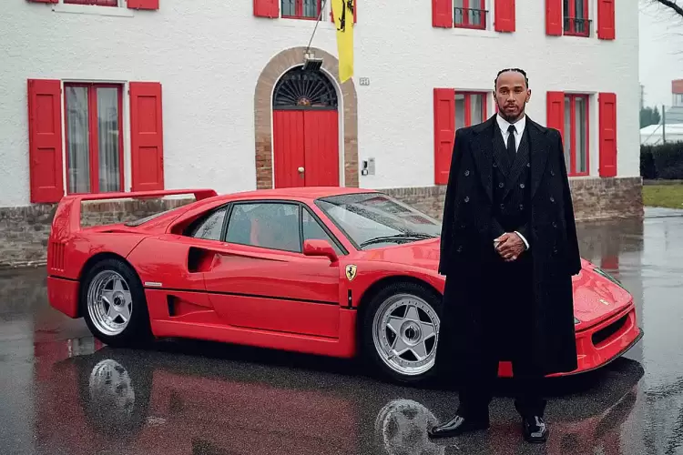 Formula 1 – Χάμιλτον: “Θα δώσω όλα όσα έχω στη Ferrari, είμαι ευγνώμων που είμαι μέλος της οικογένειάς της”