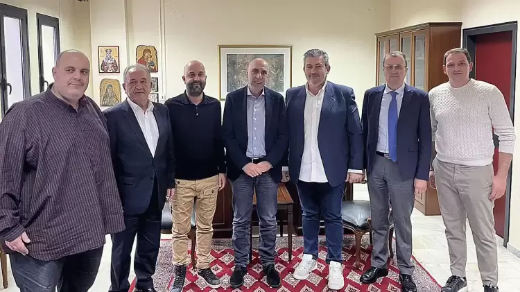 O πρόεδρος του Ε.Β.Ε.Α. Γιάννης Μπρατάκος στο Επιμελητήριο Πιερίας