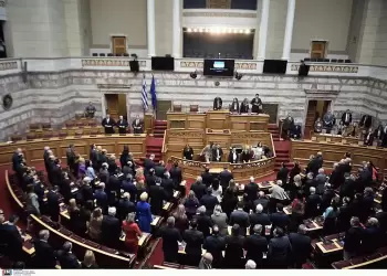 Άκαρπη η πρώτη ψηφοφορία για ΠτΔ – 160 ψήφισαν Τασούλα, 40 Κατσέλη και 34 Γιαννίτση