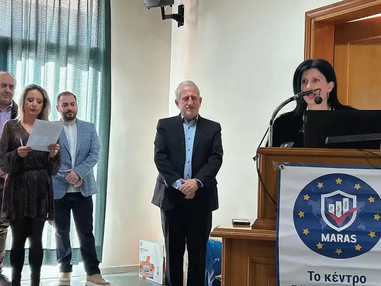 Απονομή πιστοποιητικών ξένων γλωσσών και πληροφορικής από το Κέντρο Ξένων Γλωσσών Μάρας