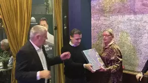 Ο Δήμαρχος Αθηνών Χάρης Δούκας έκοψε την βασιλόπιτα της Νομαρχιακής ΠΑΣΟΚ Πιερίας 