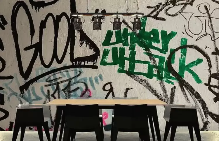 Είχαν γεμίσει με γκράφιτι σπίτια στο Λιτόχωρο