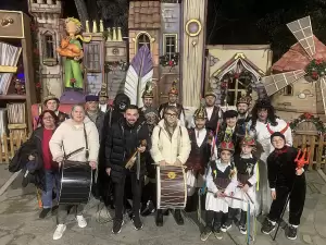 Ενθουσίασαν για μια ακόμη χρονιά οι Μωμόγεροι της Ποντιακής Θεατρικής Σκηνής Πιερίας