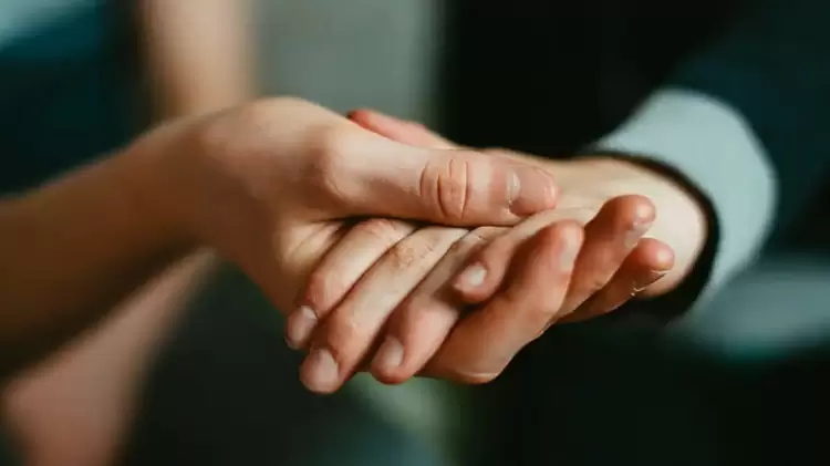 Έρχεται ο «Φροντιστής της γειτονιάς» με voucher στα 500 ευρώ Έρχεται ο «Φροντιστής της γειτονιάς» με Voucher στα 500 ευρώ