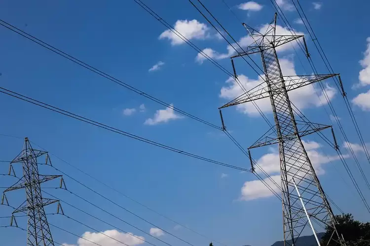 Και το Φεβρουάριο με κρατική επιδότηση 1,5 λεπτού τα τιμολόγια ρεύματος