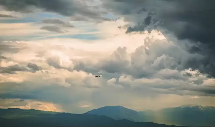 Ο καιρός για την Κατερίνη και την Πιερία σήμερα Πέμπτη, 30 Ιανουάριος 2025: Αυξημένες νεφώσεις με βροχές