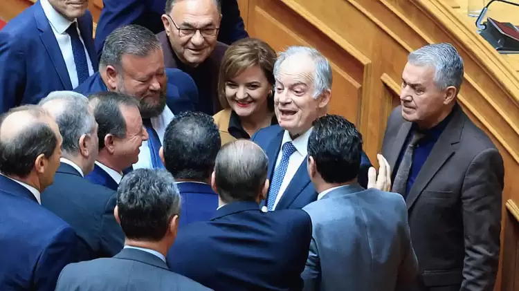 Κωνσταντίνος Τασούλας: Ποιοι βουλευτές ψηφίζουν υπέρ και ποιοι κατά του για Πρόεδρο της Δημοκρατίας  