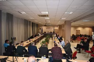 Κοπή πρωτοχρονιάτικης πίτας στο δημοτικό συμβούλιο Κατερίνης Κοπή πρωτοχρονιάτικης πίτας στο δημοτικό συμβούλιο Κατερίνης