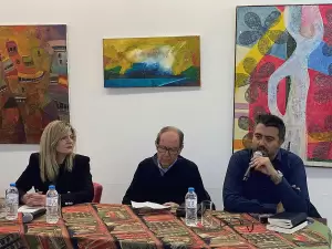 Με επιτυχία παρουσιάστηκε το νέο βιβλίο «Το μυστικό στο αυτί» Κυκλοφορεί η νέα συλλογή ποιημάτων του Κ.Η. Χατζημήτρου «Όταν το Φως Λιγοστεύει»