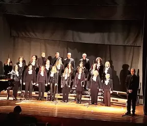 Η Μικτή Χορωδία του Δημοτικού Ωδείου Κατερίνης στο 1ο Φεστιβάλ Χορωδιών του Συλλόγου Γυναικών Τυρνάβου “femanima”