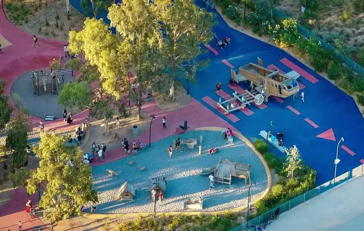 Οι αστικές αναπλάσεις διεθνώς – Από το γκρίζο τοπίο στις φουτουριστικές πόλεις