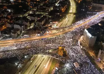 Παραιτήθηκε ο πρωθυπουργός της Σερβίας υπό το βάρος των κινητοποιήσεων 