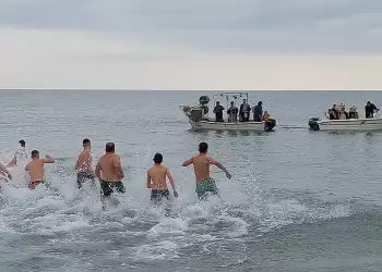 Παραλία Κορινού: με λαμπρότητα τελέστηκε ο Καθαγιασμός των υδάτων