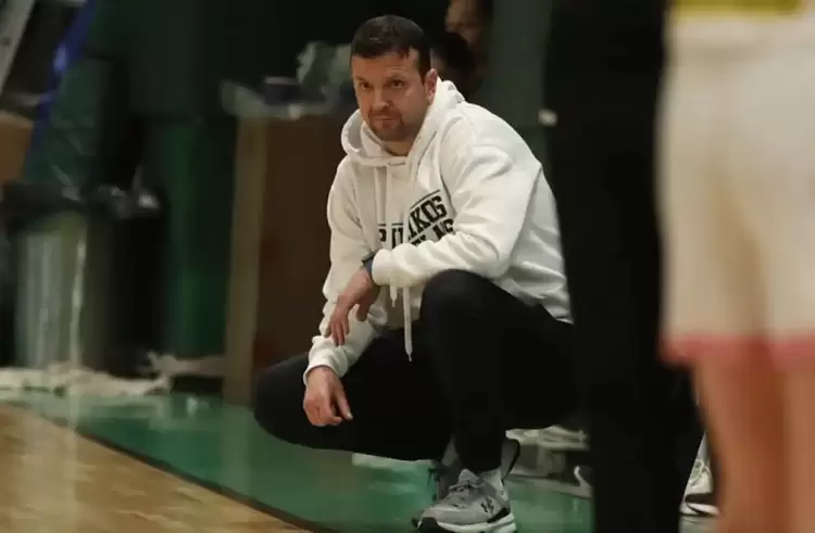 Στέλιος Χατζηϊωάννου: "Κοινή φιλοσοφία σε όλον τον Πιερικό Αρχέλαο" Στέλιος Χατζηϊωάννου: “Κοινή φιλοσοφία σε όλον τον Πιερικό Αρχέλαο”