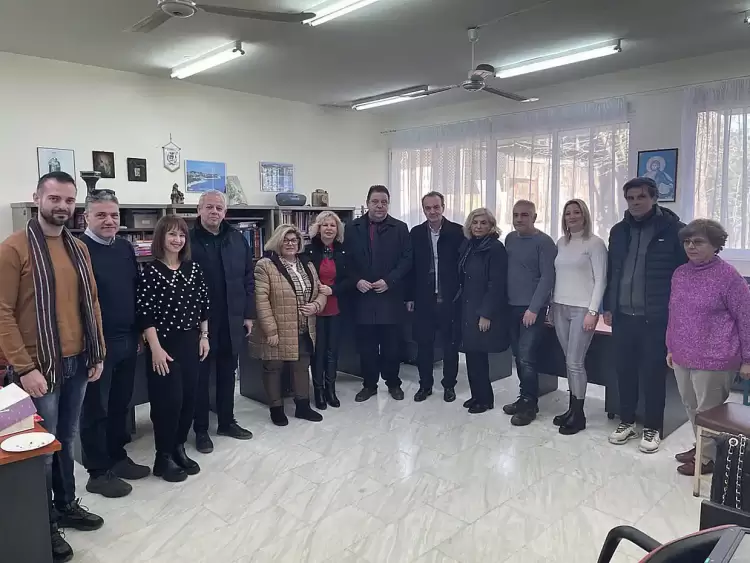 Στο Γυμνάσιο Μακρυγιάλου ο Περιφερειακός Διευθυντής Εκπαίδευσης Κεντρικής Μακεδονίας Στο Γυμνάσιο Μακρυγιάλου ο Περιφερειακός Διευθυντής Εκπαίδευσης Κεντρικής Μακεδονίας