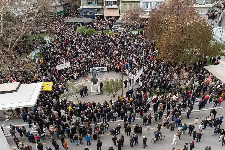 Συγκέντρωση Διαμαρτυρίας για την Τραγωδία των Τεμπών – Ψήφισμα Υποστήριξης από τον Δήμο Κατερίνης 