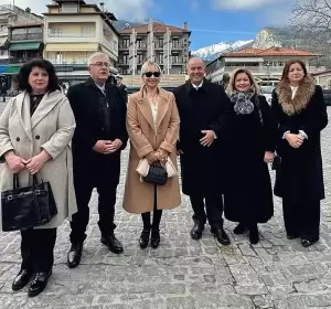 Τα Σίχνα στο Λιτόχωρο, ο βυζαντινός οικισμός στον Ενιπέα και η Ελένη Γλύκατζη Αρβελέρ.