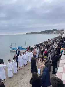 Θεοφάνεια στον Μακρύγιαλο: Η τελετή του καθαγιασμού Μακρύγιαλο