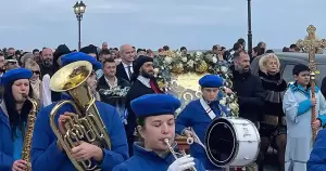 Θεοφάνεια στον Μακρύγιαλο: Η τελετή του καθαγιασμού Μακρύγιαλο (εικόνες)