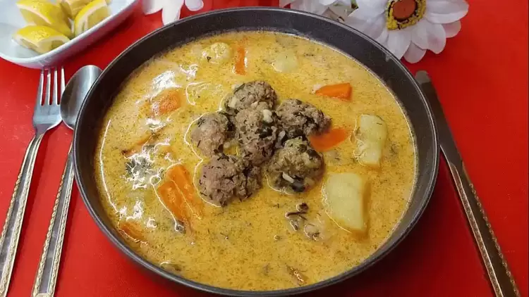 Τι θα φάμε σήμερα – Γιουβαρλάκια αυγολέμονο Τι θα φάμε σήμερα – Γιουβαρλάκια αυγολέμονο