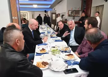 Aγρότες της Β.Πιερίας συνάντησαν τον Υπουργό Επικρατείας Μάκη Βορίδη μαζί με τον Βουλευτή Φώντα Μπαραλιάκο