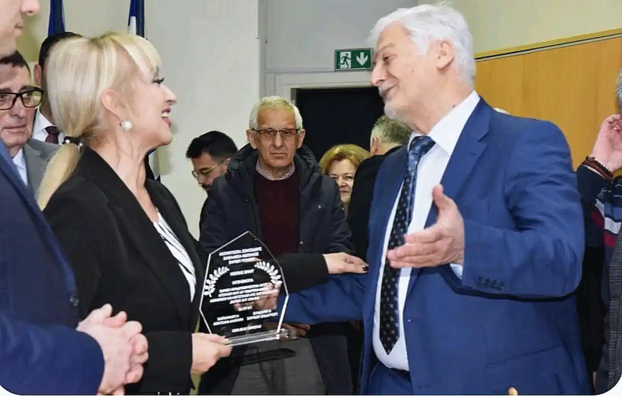 O Σύνδεσμος Αποστράτων Σωμάτων Ασφάλειας Νομού Πιερίας υποδέχτηκε τον Υπουργό Εθνικής Άμυνας κ.Νίκο Δένδια O Σύνδεσμος Αποστράτων Σωμάτων Ασφάλειας Νομού Πιερίας με τον Υπουργό Εθνικής Άμυνας κ.Νίκο Δένδια