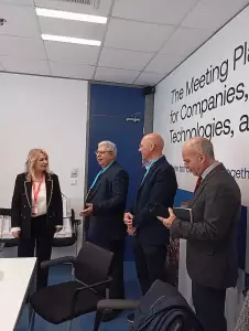 Άννα Μάνη: Στο Κέντρο Δεδομένων της Digital Realty στο Κορωπί Άννα Μάνη