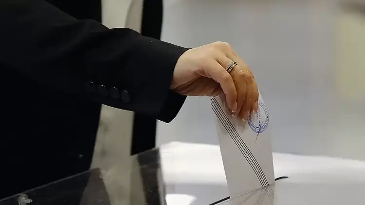 Δημοσκόπηση: Προβάδισμα 11,1 μονάδων για τη ΝΔ - Κέρδη μόνο για Λατινοπούλου και Κωνσταντοπούλου Δημοσκόπηση: Προβάδισμα 11,1 μονάδων για τη ΝΔ – Κέρδη μόνο για Λατινοπούλου και Κωνσταντοπούλου