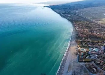 Δράση καθαρισμού της ακτής στη Γρίτσα Λιτοχώρου από την Embryolab