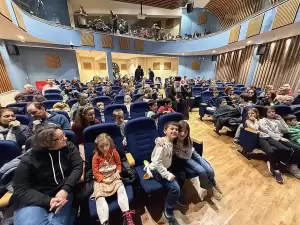 Ιδανική πρεμιέρα για το θέατρο Σκιών στα «Φώτια 2025» της Ιεράς Μητροπόλεως Κίτρους