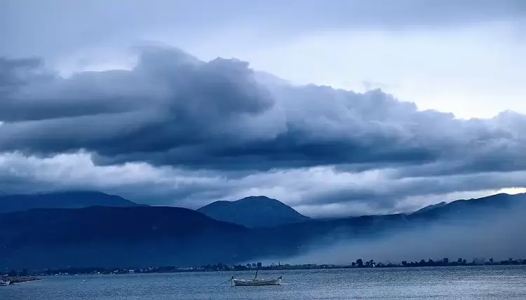 Ο καιρός σε Κατερίνη και Πιερία σήμερα Δευτέρα, 17 Φεβρουαρίου 2025: Νεφώσεις με τοπικές βροχές και χιονοπτώσεις στα ορεινά