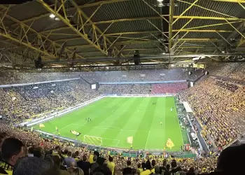 Κάποτε θα πηγαίνουμε κι εμείς σε τέτοιο γήπεδο