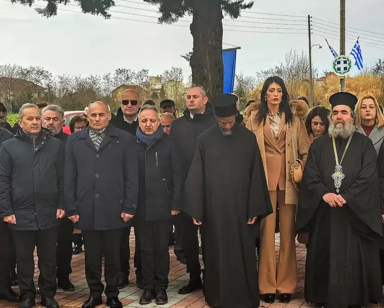 Η Κατερίνη τίμησε τους ήρωες της (εικόνες) Η Κατερίνη τίμησε τους ήρωες της