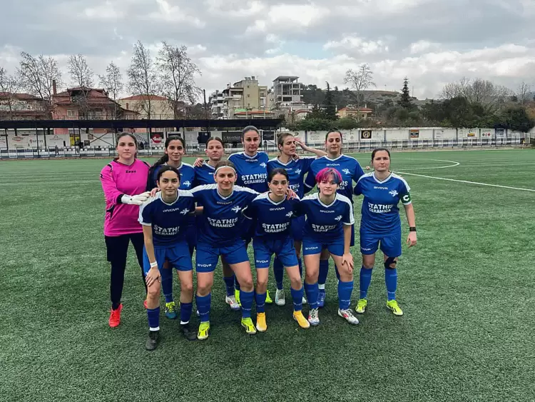 ΛΕΟΝΤΕΣ – ΝΕΦΕΛΕΣ  0 1: Βλέπουν κορυφή οι Κατερινιώτισες