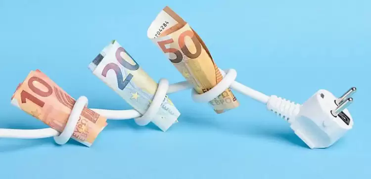 Λογαριασμοί ρεύματος: Να βγάλει έξω όλες τις μη ενεργειακές χρεώσεις σκοπεύει η Κομισιόν