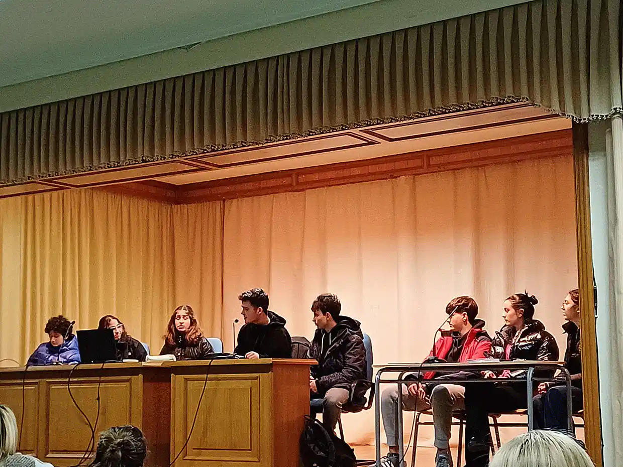 Μάγεψε το κοινό της Κατερίνης ο  π. Λίβυος με το νέο βιβλίο του