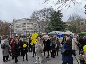 Παγκόσμια Ημέρα κατά του Παιδικού Καρκίνου από τον Σύλλογο Καρκινοπαθών Πιερίας σε συνεργασία με τον Δήμο Κατερίνης Παγκόσμια Ημέρα κατά του Παιδικού Καρκίνου από τον Σύλλογο Καρκινοπαθών Πιερίας σε συνεργασία με τον Δήμο Κατερίνης