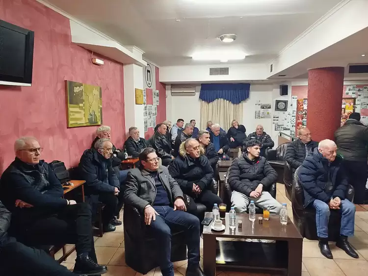 Πραγματοποιήθηκε η συγκέντρωση των φίλων του Πιερικού (εικόνες) Πραγματοποιήθηκε η συγκέντρωση των φίλων του Πιερικού