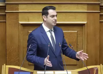 Η πρωτοβουλία του Σπύρου Κουλκουδίνα για την τοποθέτηση απινιδωτών σε αθλητικούς χώρους, γίνεται κρατική πολιτική