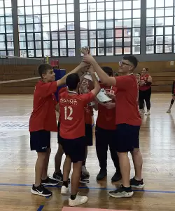 Πρωτσθλητές τα αγόρια Κ17 του Αίολου Κατερίνης.