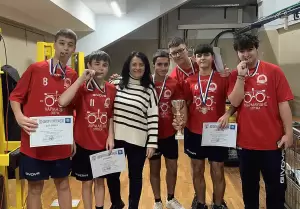 Πρωτσθλητές τα αγόρια Κ17 του Αίολου Κατερίνης.